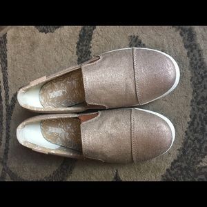 Women’s Puma 8.5 slip on sneakers- new!